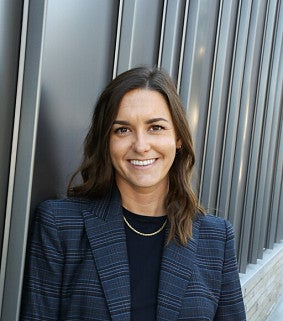 carolyn ponting headshot
