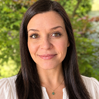 alyssa headshot